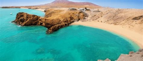 gente de lanzarote|Lanzarote: O destino ideal para os amantes de praia e aventura